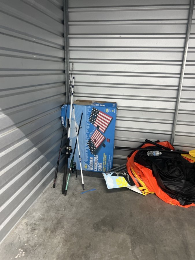 10 x 7 storage unit in Pittsburg, CA