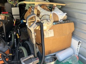 10 x 30 storage unit in Pittsburg, CA