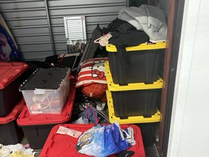 10 x 10 storage unit in Pittsburg, CA