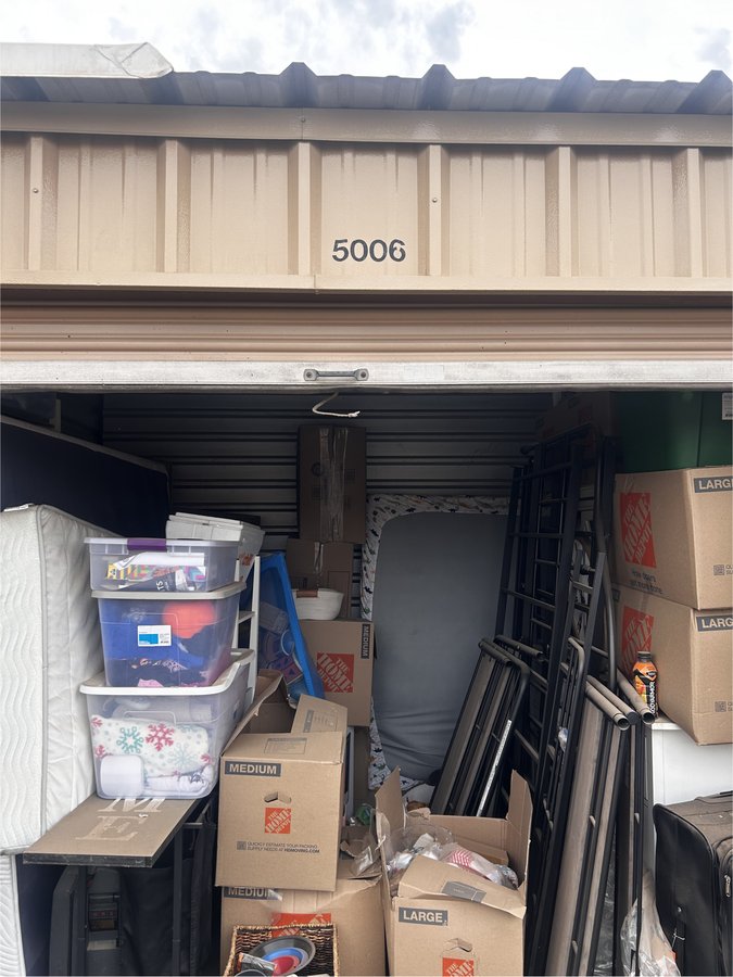 10 x 10 storage unit in Chandler, AZ