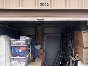 10 x 10 storage unit in Chandler, AZ