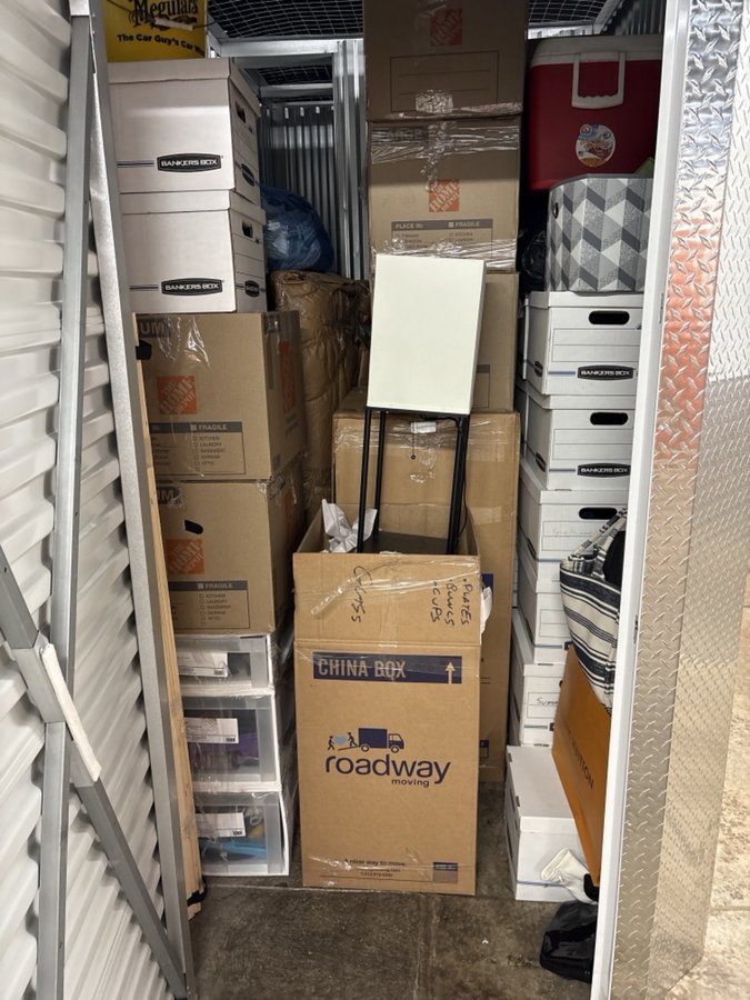 5 x 8 storage unit in Jersey City, NJ