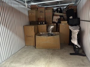 10 x 20 storage unit in Jersey City, NJ