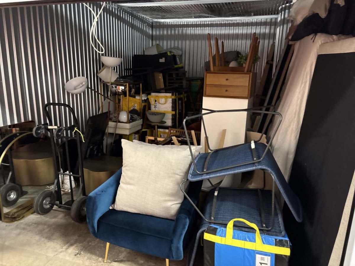 10 x 15 storage unit in Jersey City, NJ