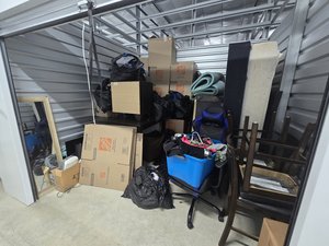 10 x 10 storage unit in Atlanta, GA