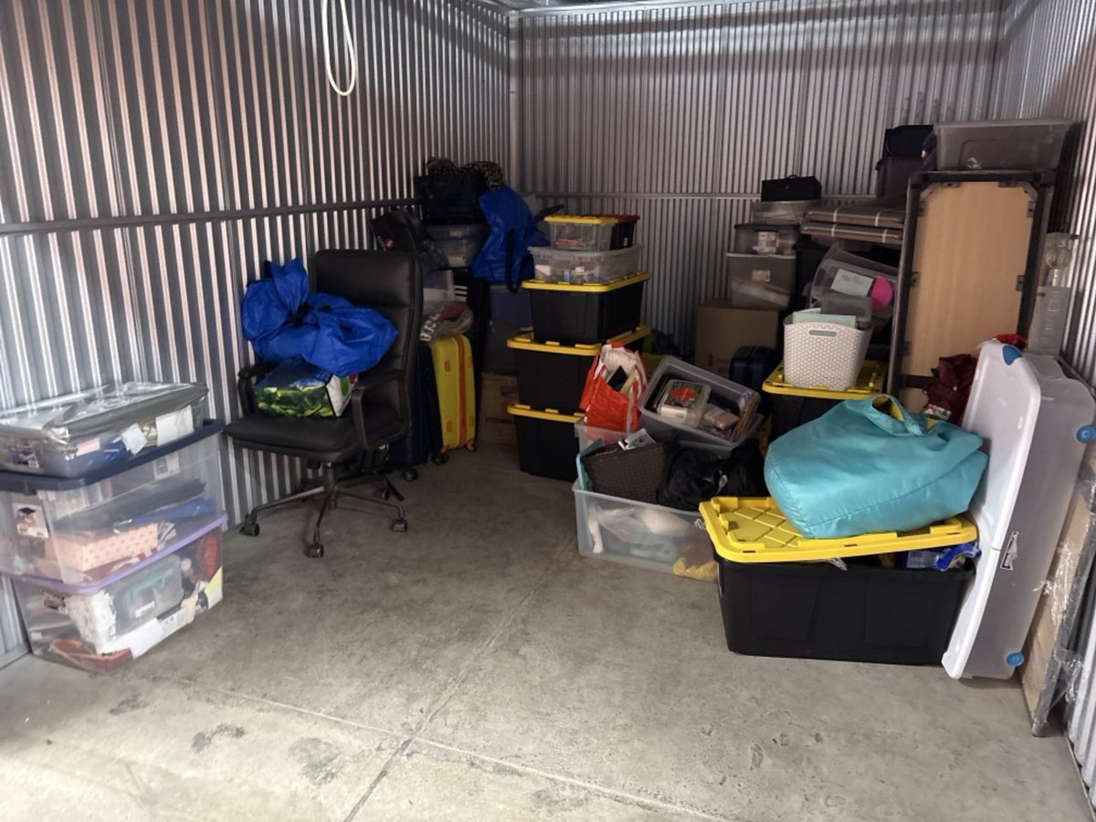 10 x 15 storage unit in Jersey City, NJ