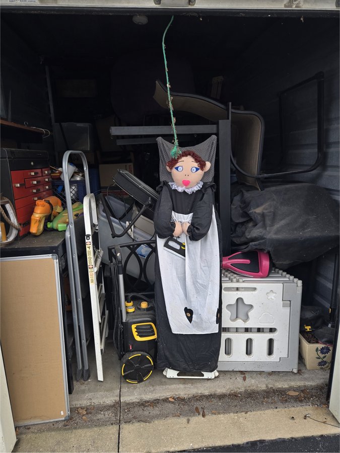 7 x 15 storage unit in Kissimmee, FL