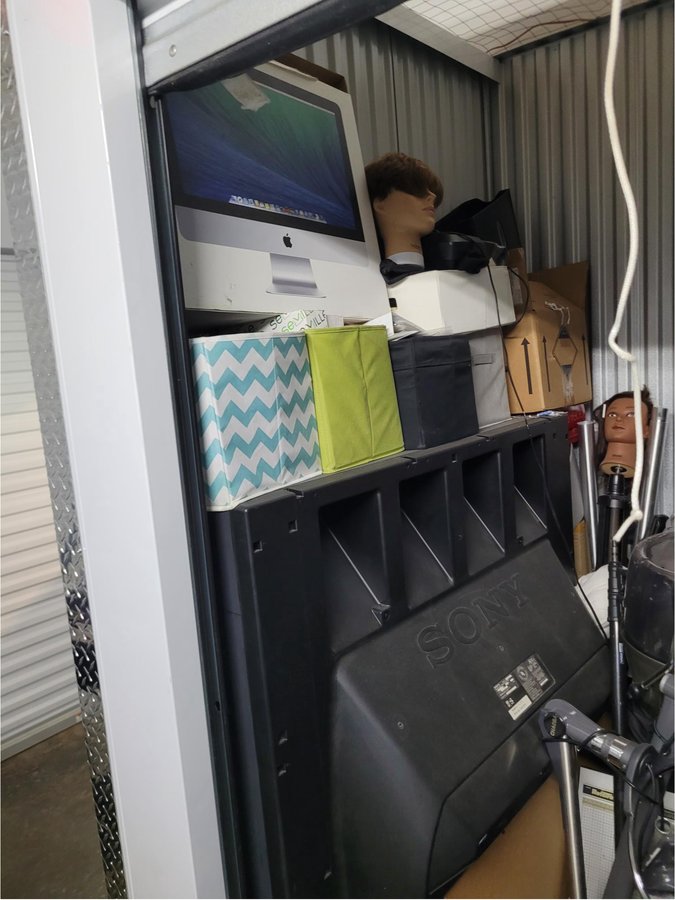 5 x 5 storage unit in Tucker, GA