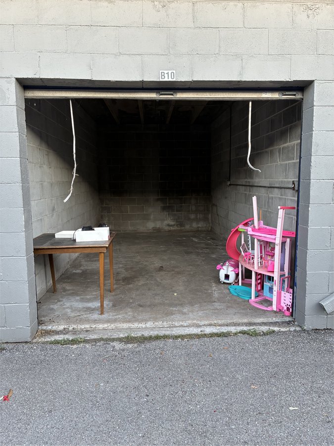 10 x 20 storage unit in Houston, TX