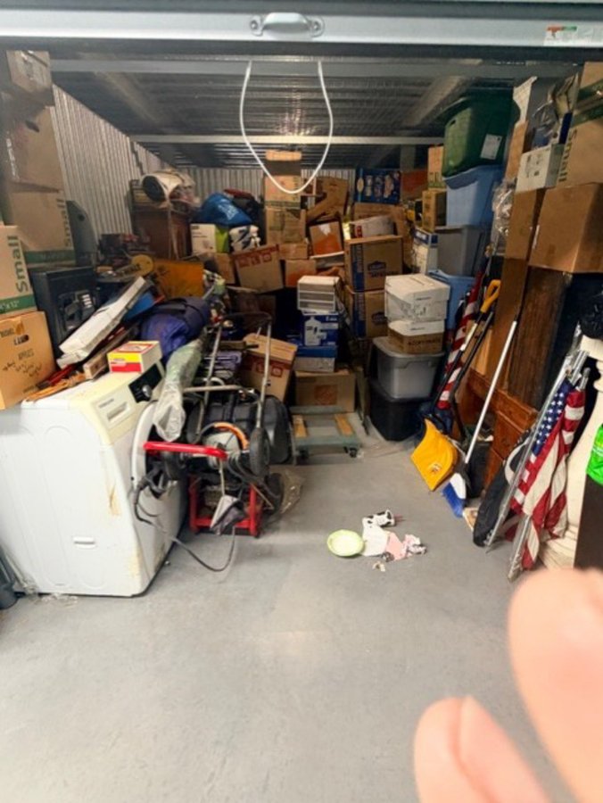 10 x 15 storage unit in Dumfries, VA