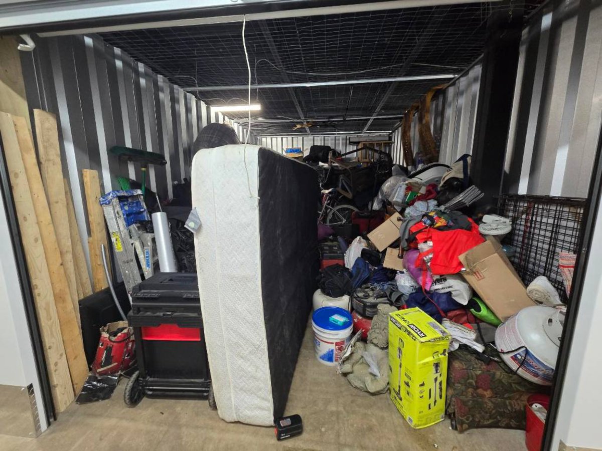 10 x 18 storage unit in Columbus, OH
