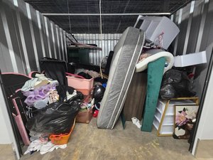 10 x 10 storage unit in Columbus, OH
