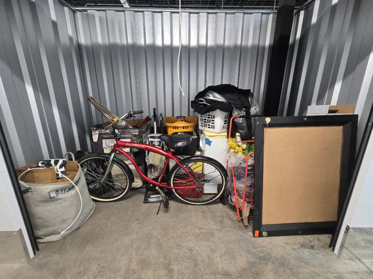 5 x 10 storage unit in Columbus, OH