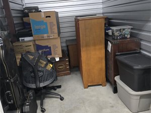 7 x 10 storage unit in Kissimmee, FL