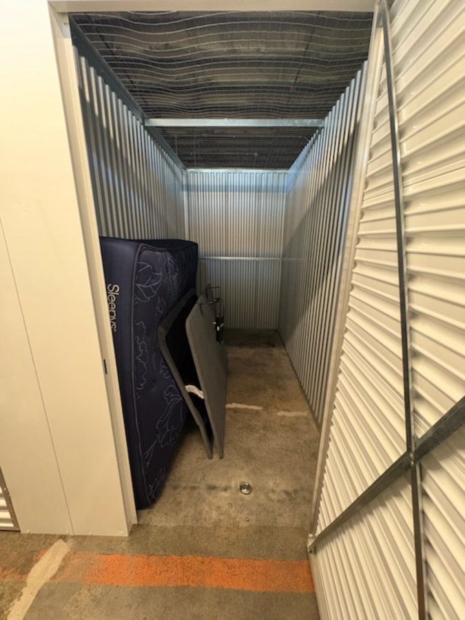5 x 10 storage unit in Washington, DC