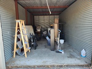 10 x 20 storage unit in Benbrook, TX