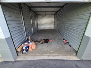 10 x 20 storage unit in Fontana, CA