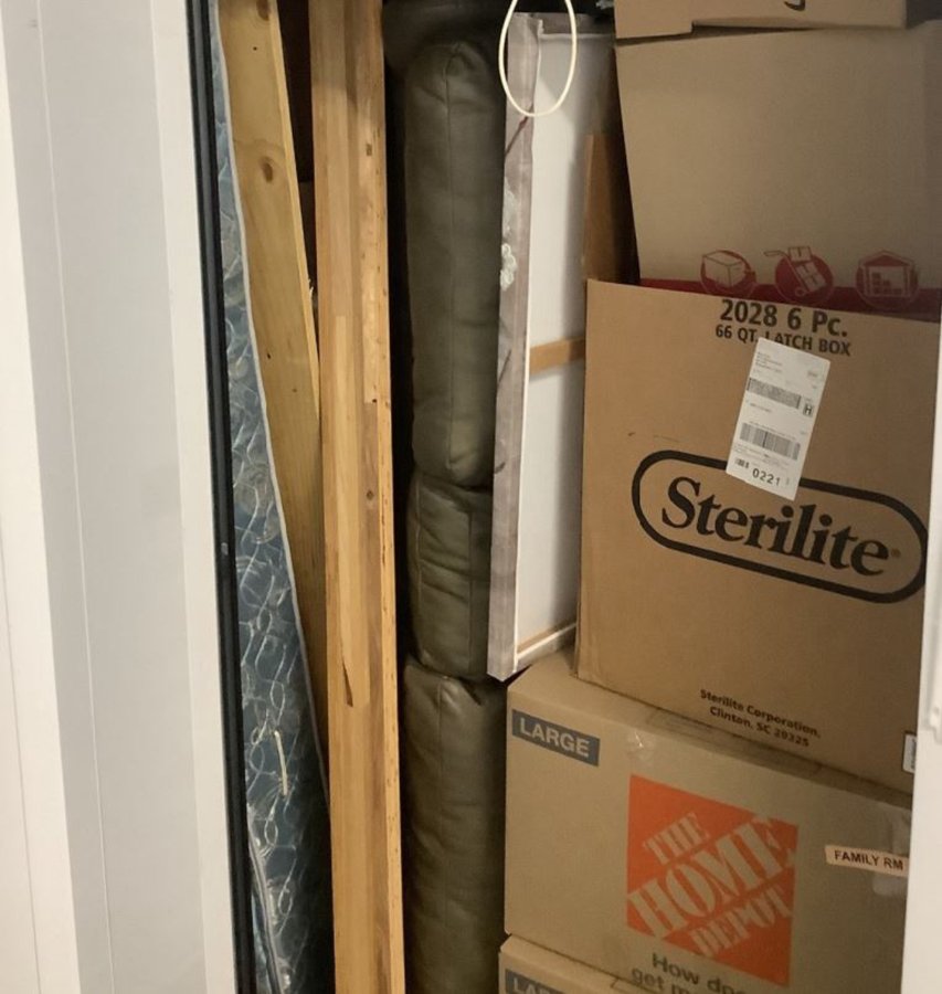 10 x 5 storage unit in Jacksonville, FL