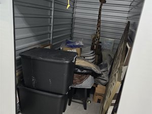 5 x 10 storage unit in Kissimmee, FL