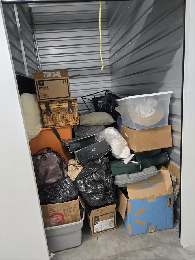 5 x 10 storage unit in Kissimmee, FL