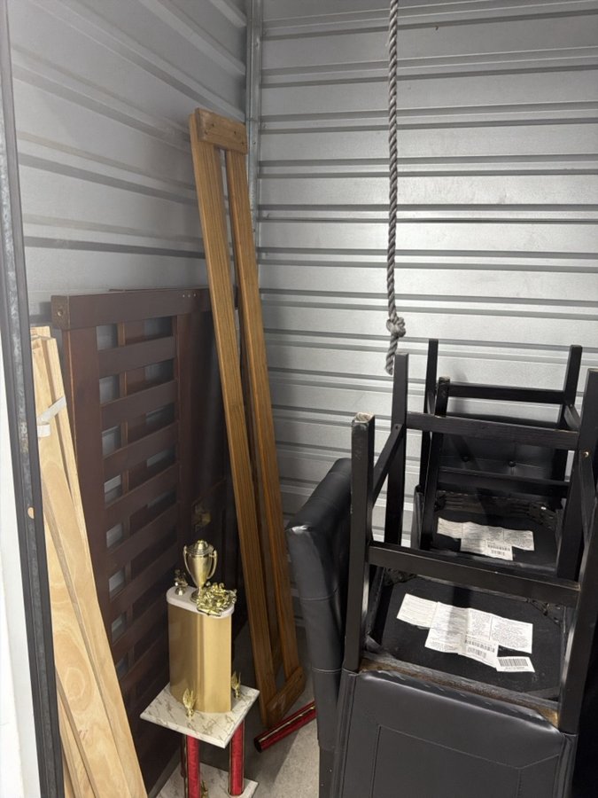 5 x 5 storage unit in Pittsburg, CA