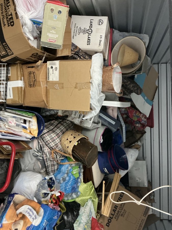 10 x 10 storage unit in Alexandria, VA