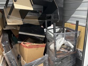 10 x 7 storage unit in Pittsburg, CA