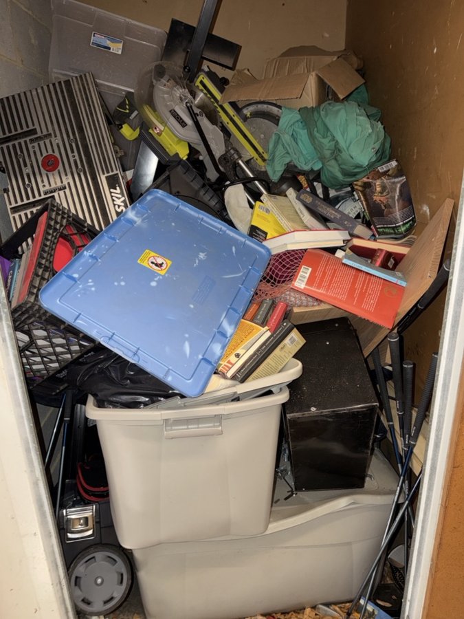 5 x 5 storage unit in Woodbridge, VA