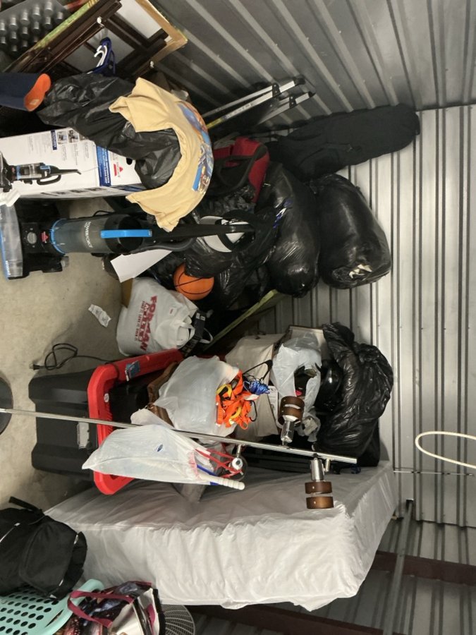 10 x 10 storage unit in Alexandria, VA