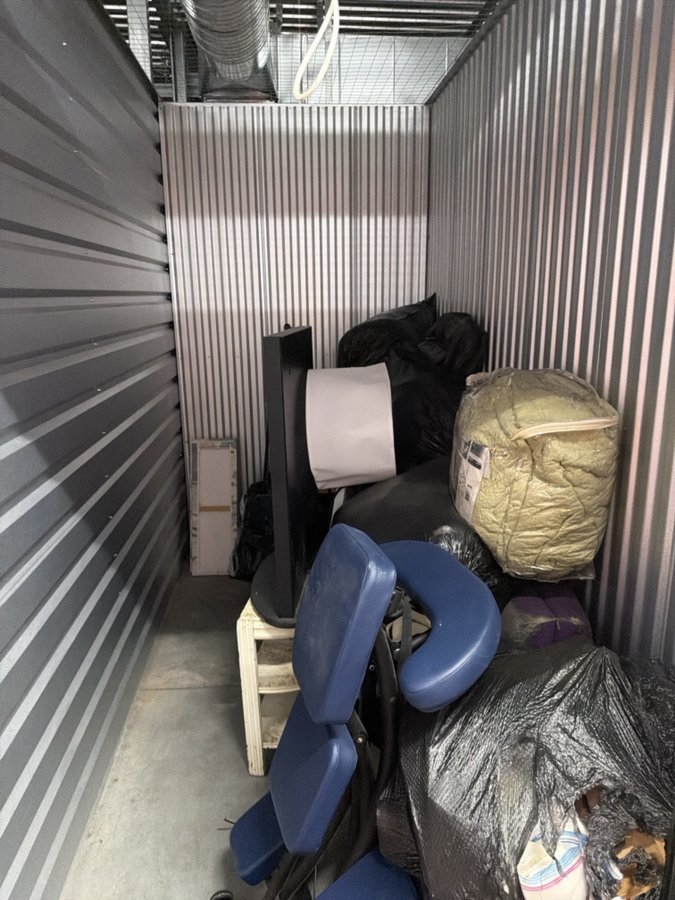 5 x 10 storage unit in Pittsburg, CA
