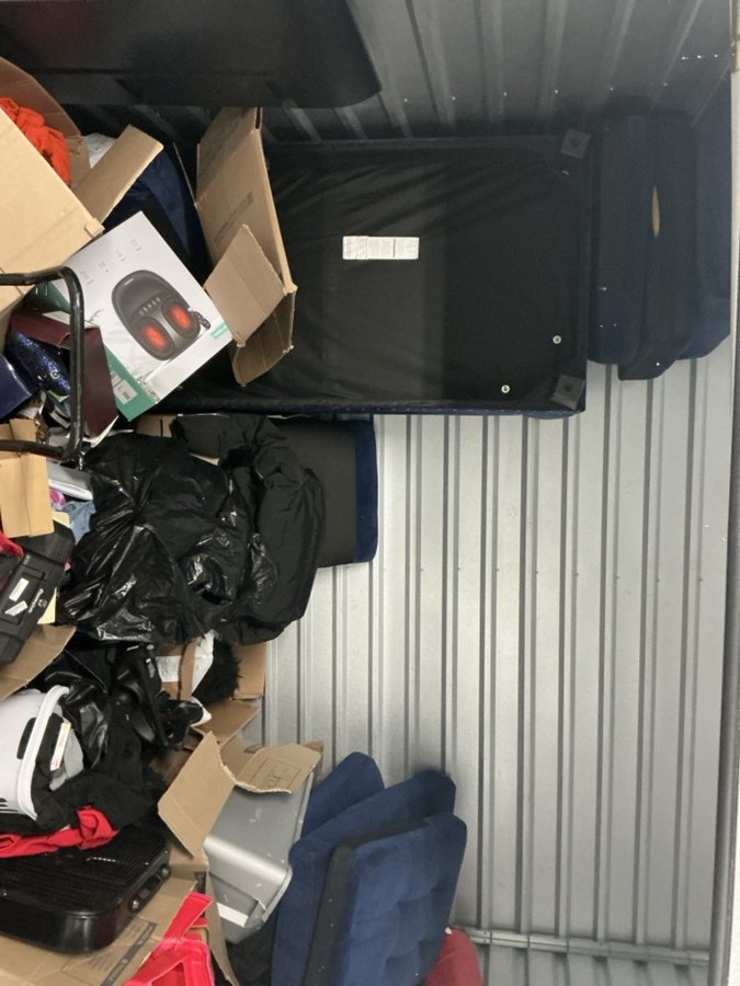10 x 7 storage unit in Alexandria, VA