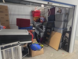 10 x 10 storage unit in Charlotte, NC