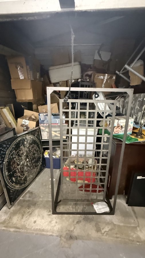 10 x 10 storage unit in Moreno Valley, CA