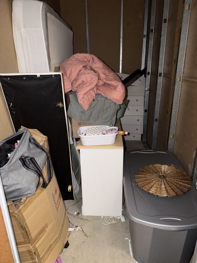 5 x 10 storage unit in Woodbridge, VA