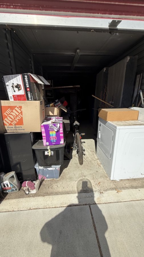 10 x 25 storage unit in Moreno Valley, CA