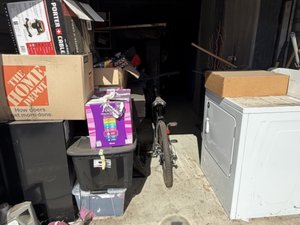 10 x 25 storage unit in Moreno Valley, CA