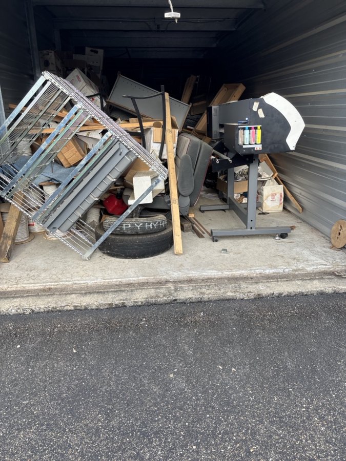 10 x 30 storage unit in Easton, PA
