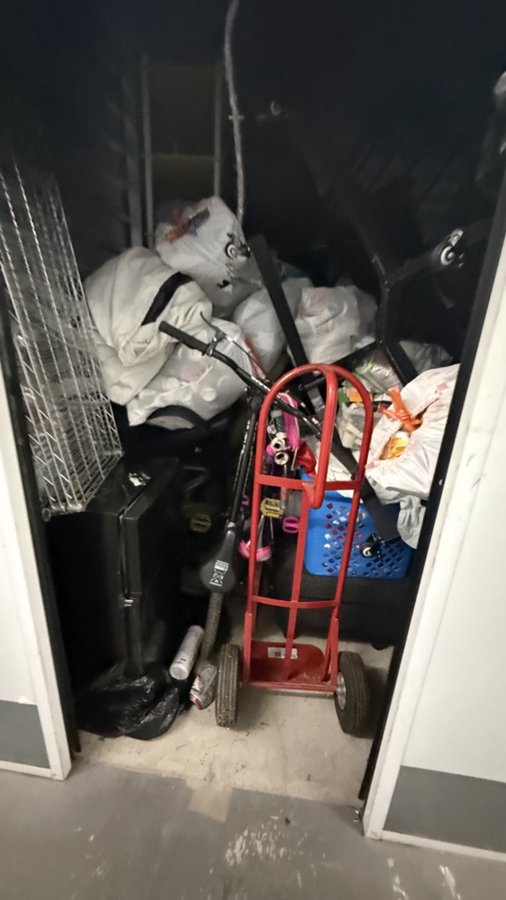 10 x 10 storage unit in Moreno Valley, CA