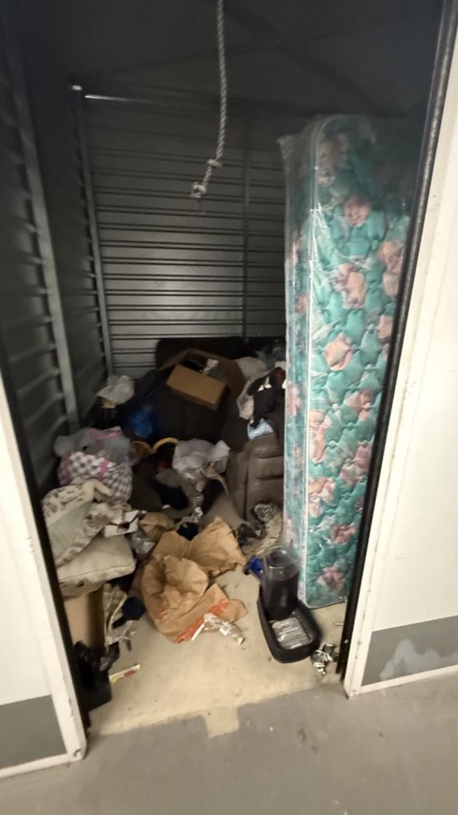 10 x 10 storage unit in Moreno Valley, CA