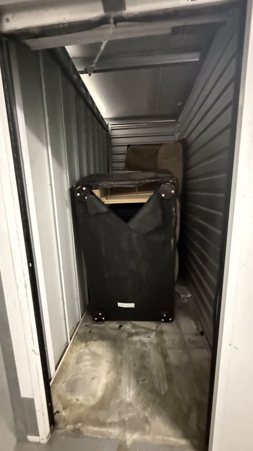 5 x 10 storage unit in Moreno Valley, CA