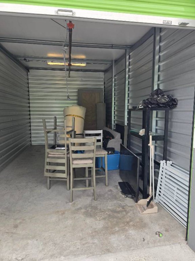 10 x 20 storage unit in Santa Clara, CA