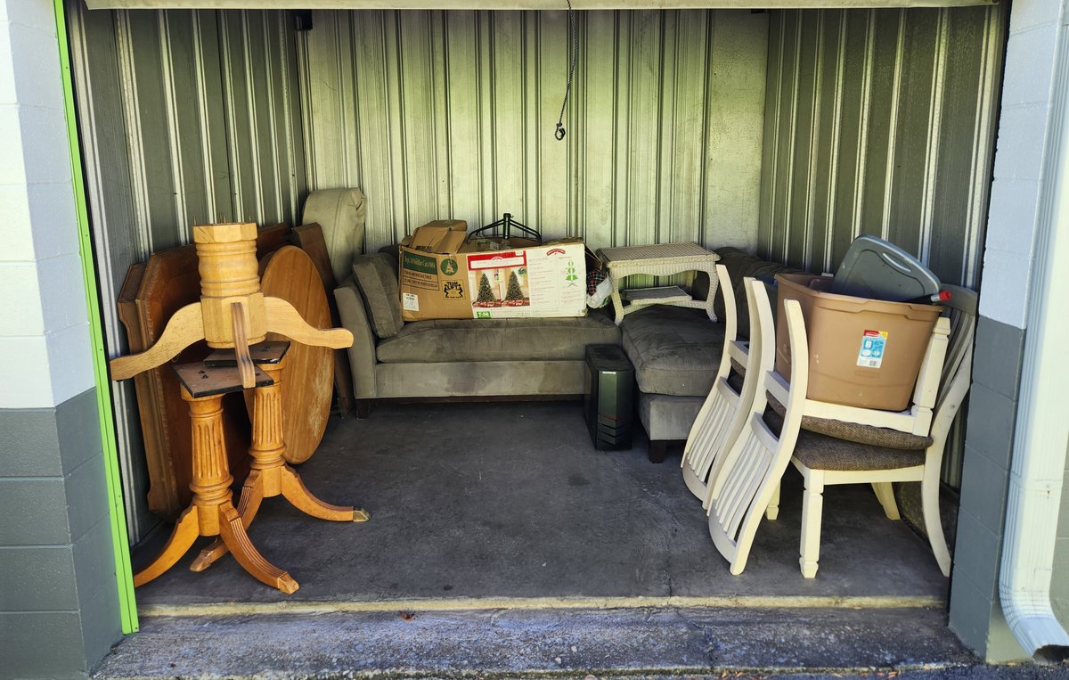 10 x 10 storage unit in Fort Oglethorpe, GA