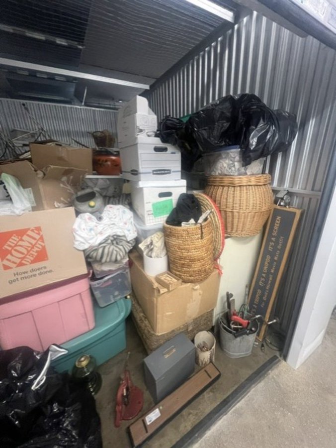 10 x 12 storage unit in Chicago, IL