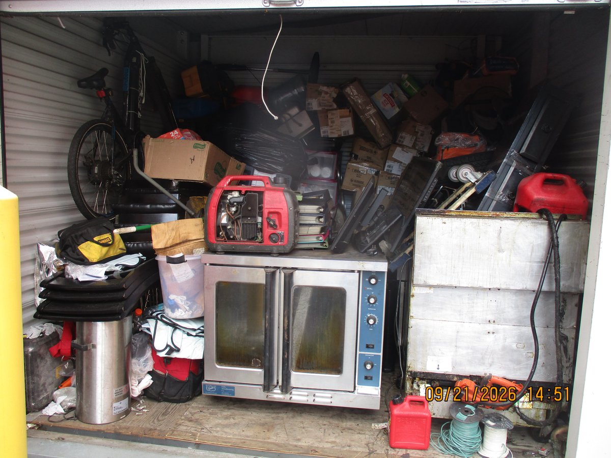10 x 10 storage unit in Bronx, NY