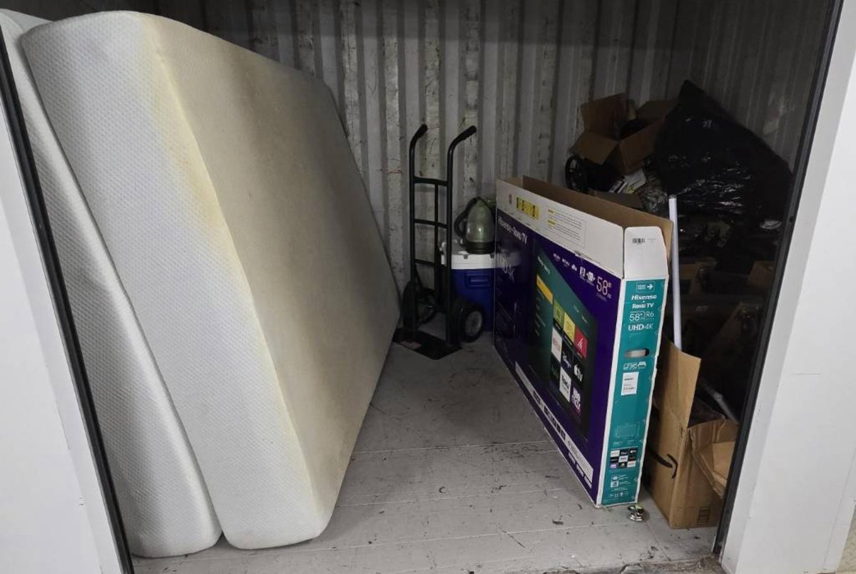 12 x 8 storage unit in Pearland, TX