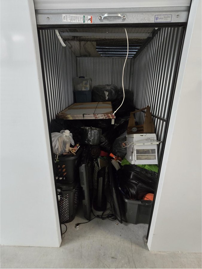 5 x 10 storage unit in Bridgeport, CT