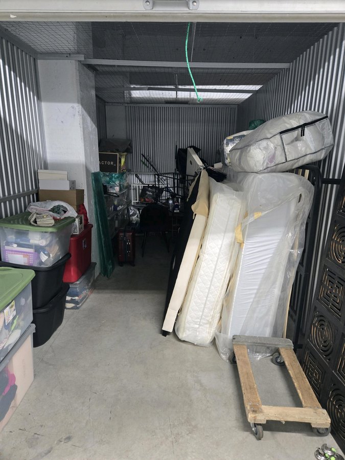 7 x 20 storage unit in Philadelphia, PA