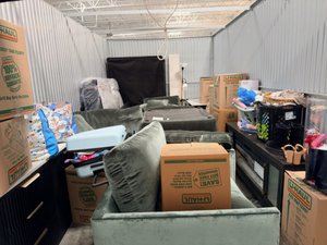 10 x 20 storage unit in Grandview, MO
