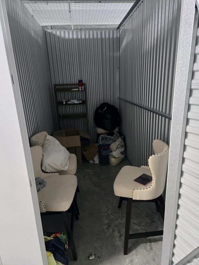 5 x 10 storage unit in Philadelphia, PA