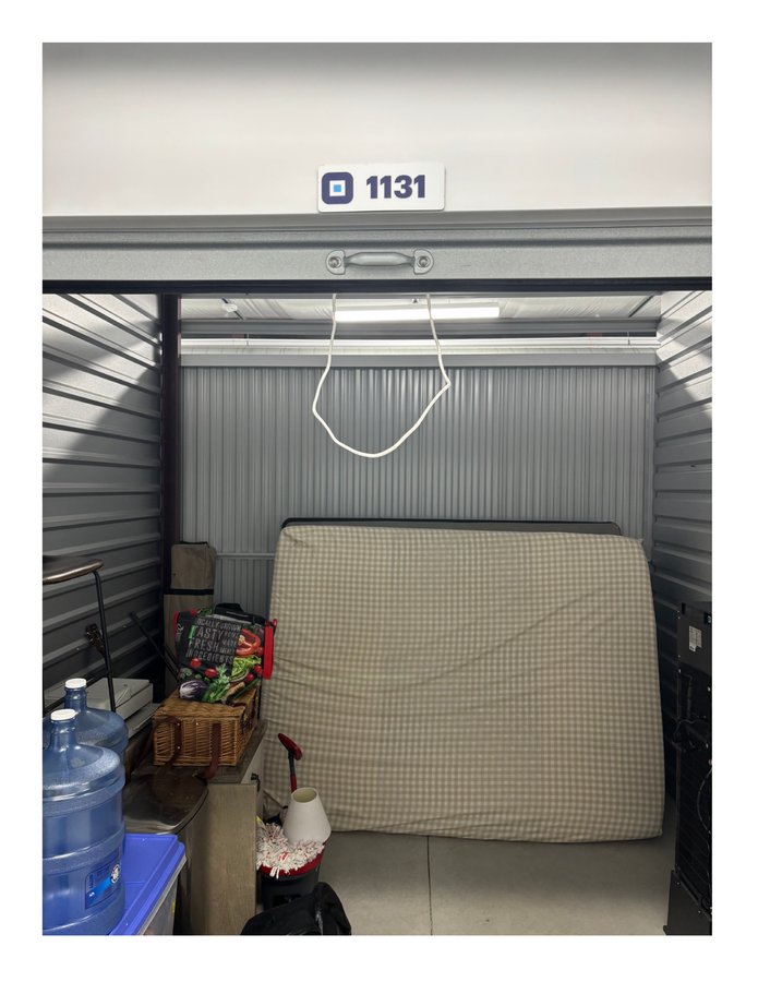 10 x 10 storage unit in Indianapolis, IN